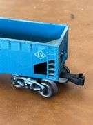 Selection of (2) Lionel Train Cars (please see all pics)……NYC 18326 has mixing axle and wheels