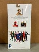 DC COLLECTIBLES Justice League AQUAMAN action figure