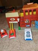 Fisher Price Little people playsets as shown. See all photos. Some pieces have some melting from attic storage as seen on elephant in last photo.