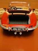 1961 Red Jaguar E diecast 1:18