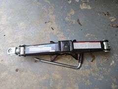 HAULMASTER 1.5 TON scissor jack...