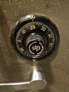 Vintage sergeant and greenleaf safe 18.75x17x28.5 w/ working combination...