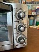 Like new Cuisinart Toaster Oven