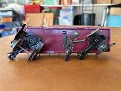 Selection of (3) Lionel train cars (2 are I need one for repair so please see all pics)