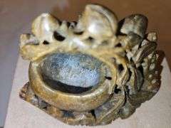 Very nice hand-carved Chinese soapstone pot...