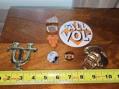 UT VOLS jewelry.