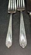 Sterling 6-piece place setting of Della Robbia by Alvin…..includes salad fork, dinner fork, knife, teaspoon, tablespoon and spreader…..165 grams not including knife