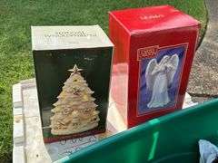 Wide variety of holiday decor…..Easter, Halloween and Christmas(see all pics)