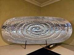 Super Nice very large oval aluminum tray by Pampa Bay w/stand 29x11.25...