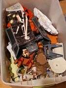 Tub of Star Wars items.