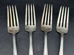 (4) Sterling Dinner Forks……maker is not visible on back…..154 grams….needs polished