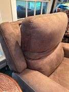 Flexsteel Industries tan microsuede power rocker recliner with adjustable head rest and USB port on side…..in really good condition, only 1 small stain found and chair is fully functional…..37 x 22-1/2 x 19 tall to seat (49 tall overall)