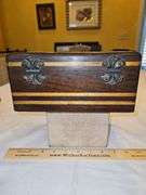 Beautiful walnut? keepsake box w/intricate inlay work & lock but no key...