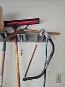 Group of outdoor yard tools SEE DESCRIPTION FOR DETAILS...