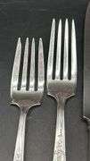 Sterling 5-piece place setting of Della Robbia by Alvin…..includes salad fork, dinner fork, knife, teaspoon and tablespoon…..139 grams not including knife