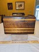 Beautiful walnut? keepsake box w/intricate inlay work & lock but no key...