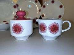 26 pieces of Mitterteich Bavaria Germany Red Medallion China (see descrip)