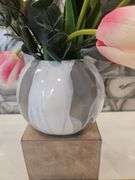 Like New Alex Marshall Sphere Vase ~ 6x5 w/artificial tulips in Grey-White Stipe STAND NOT INCLUDED...a-P