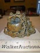 Very nice hand-carved Chinese soapstone pot...