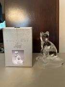 Cristal d’Arques cat with frosted base…..3-1/2 x 5-1/4” tall….in original box