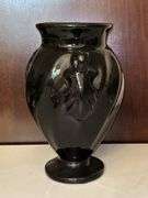 Beautiful Haeger black ceramic urn-style home decor piece with swirl pattern…..6-1/2 across x 9 tall