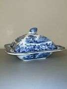 Vintage Allerton’s Kenilworth English Tureen Dish…..8-3/4” square x 5-1/2” tall to top of lid….no chips or cracks….makers mark on back is blurry