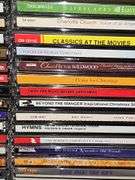 Grouping of CDs. Mostly Christmas and hymns. Cases were checked and corresponding CDs are enclosed.