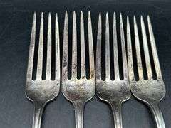 (4) Sterling Dinner Forks……maker is not visible on back…..154 grams….needs polished