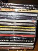 Grouping of CDs. Mostly Christmas and hymns. Cases were checked and corresponding CDs are enclosed.