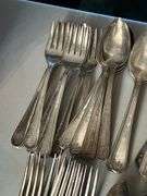 Approx. 136 Pieces of various patterns and makers of silverplate flatware…..some do match but most do not have complete sets….all need polished…..some makers include Oneida, Simpson, 1947 Rogers Bros., Aristocrat, Argyle and more