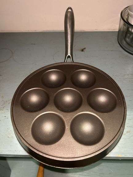 Nordic Ware Danish Ebelskiver Filled Pancake Pan image