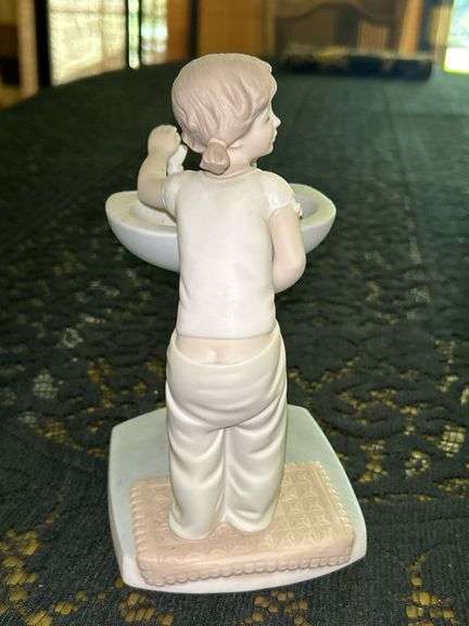 LLADRO “Clean Up Time" bisque porcelain figurine (#4838)……7-1/2” tall