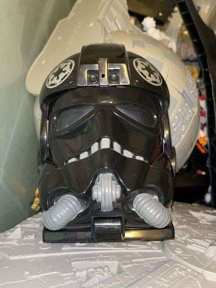 Tote full of majority Star Wars toys (see all pics)