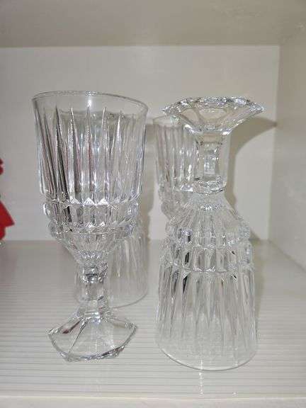 Set of 4 Vintage Heritage Clear Heavy Lead Crystal by Fostoria 6 1/8" Wine Glasses in excellent vintage condition... image