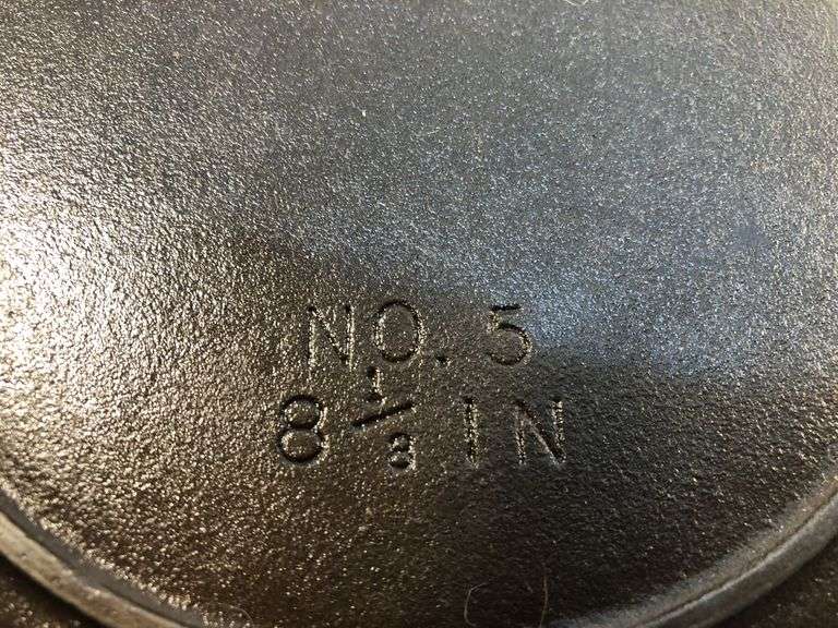 Beautiful BSR No. 5.  2  spout 8 1/8” cast iron skillet with heat ring. Newly seasoned. No spin, no wobble.