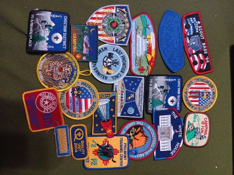 Group of 20 various boy scout patches. See photos image