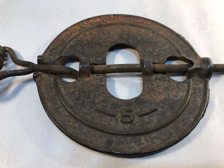 Vintage Cast iron stove pipe flue damper. 5 inch. Reversible. The Arcade Mfg. Co. Freeport, ILL.