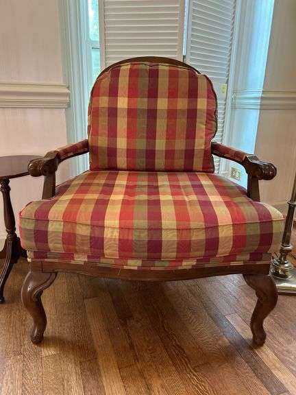 French Country plaid accent chair…..32-1/2 x 21 x 19 to seat (40 tall overall) image