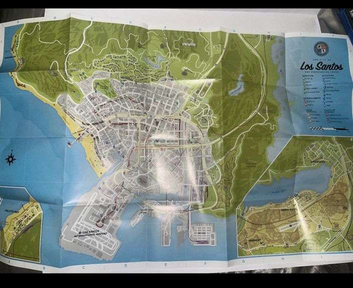 PS4 Grand Theft Auto V game, case, map, booklet