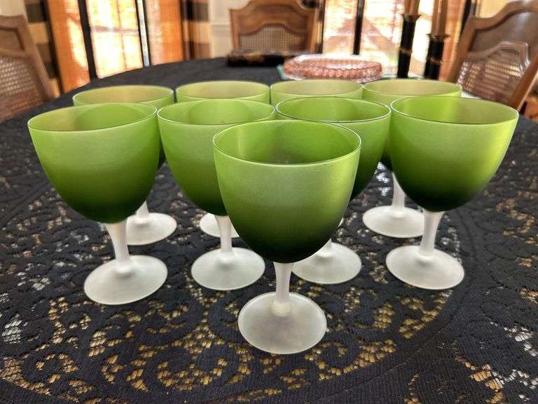Collection of 25 pieces green and white satin glassware…..(7) 4-1/4” champagne, (9) 5-1/4” goblets and (9) 6” goblets…..there is chipping on some