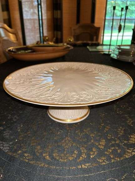 Lenox Ivory Beaumont Pedestal Cake Stand with Gold Trim…..12-1/2”D x 4-1/2” tall image