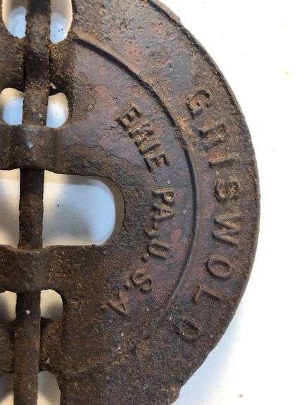 Antique Griswold New American 6” reversible steel spindle. Erie PA., U.S.A. 9.5” L . Heater damper