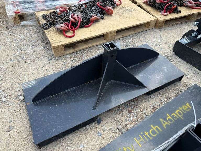 Unused 2024 Landhonor Skid Steer Utility Hitch Adapter 2" Receiver, UHA-16-3000G
