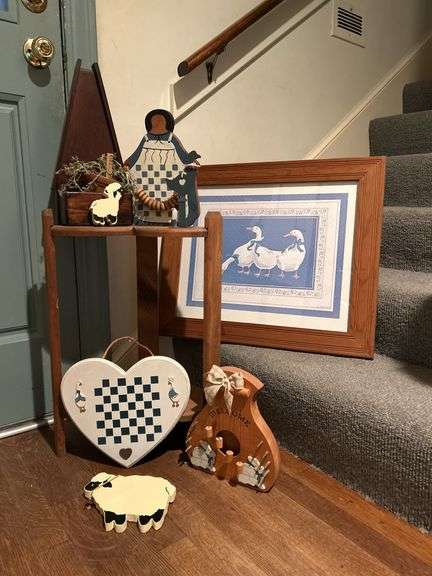 Nice selection of vintage country home decor image