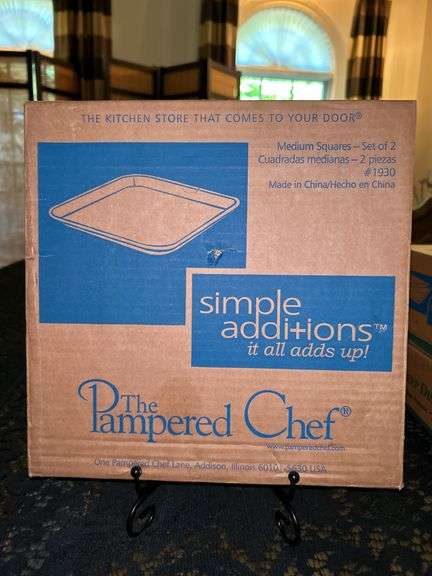 NIB Pair of Simple Additions by Pampered Chef square serving platters…..10” square…..box was only opened for pictures