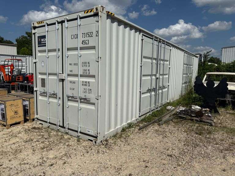 40' Container with Two Side Doors image