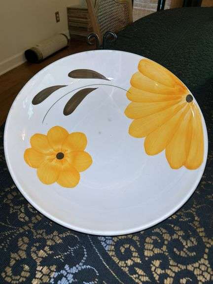 La Primula Italian ceramic pasta bowl…..13”D x 3-1/4” tall…..very minor chipping image