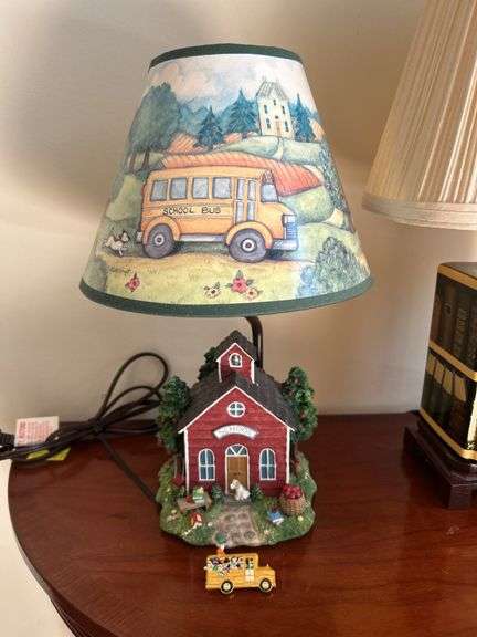 Very cute resin base schoolhouse lamp with school bus enamel brooch image
