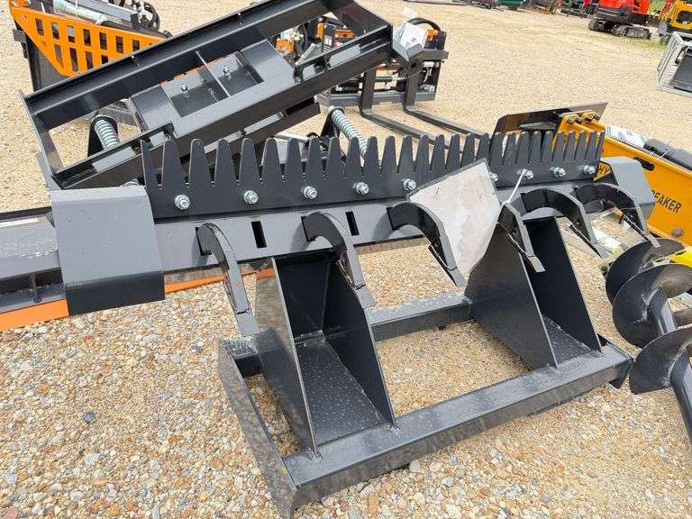 Unused 2024 WOLVERINE Skid Steer Ripper