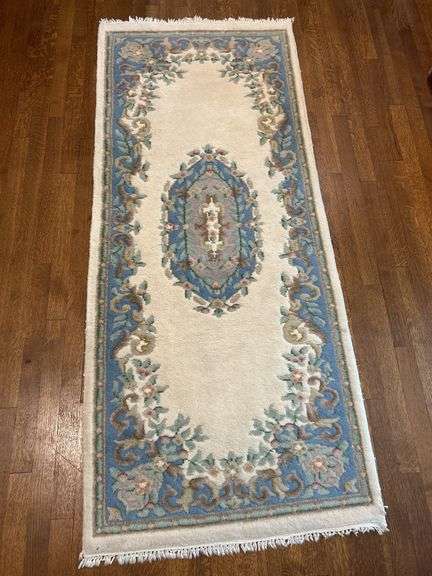 30-1/2 x 73 area rug in pastel hues image